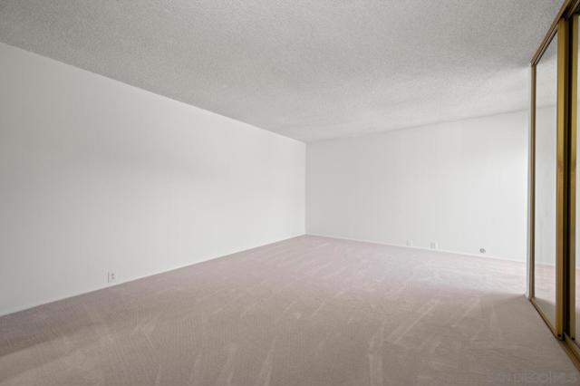 5948 Caminito Yucatan, San Diego CA: https://media.crmls.org/mediaz/d06d8137-bc09-4146-a31a-d06c4cef52d7.jpg