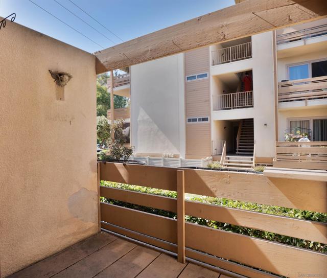 3942 Valeta St, San Diego CA: https://media.crmls.org/mediaz/d06f4261-cf69-4c3a-952a-df96aadb35f8.jpg