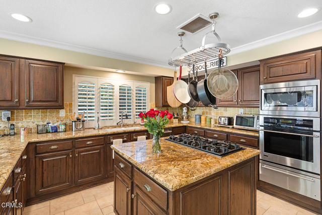 Detail Gallery Image 18 of 49 For 6228 Watertree Ct, Agoura Hills_2,  CA 91301 - 4 Beds | 3 Baths