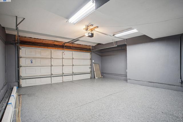 48344 Conifer St, Fremont CA: https://media.crmls.org/mediaz/d070bf26-5269-4aa2-ac1f-5a27b8f7baad.jpg
