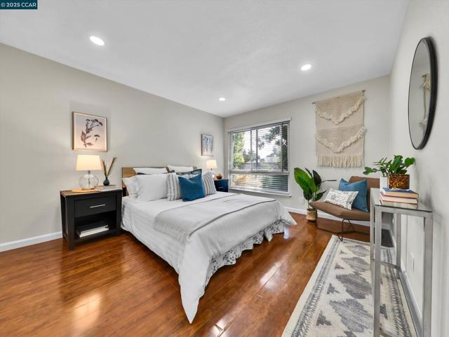 2033 Sierra Rd, Concord CA: https://media.crmls.org/mediaz/d070d362-9ba7-4f30-833b-b0b8d674d058.jpg