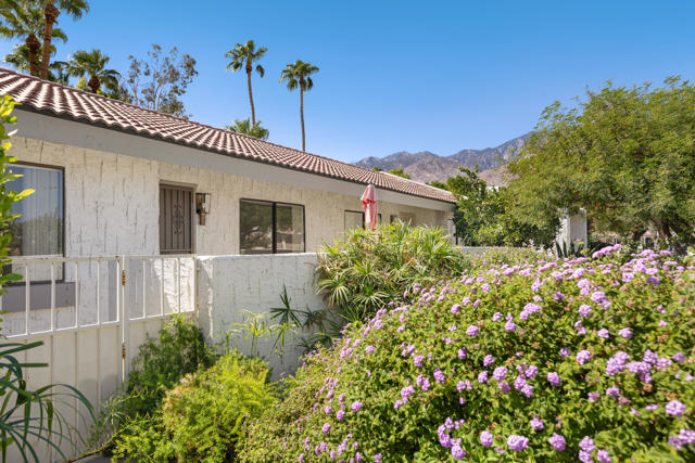 Image 2 for 2149 N Sunshine Circle, Palm Springs, CA 92264