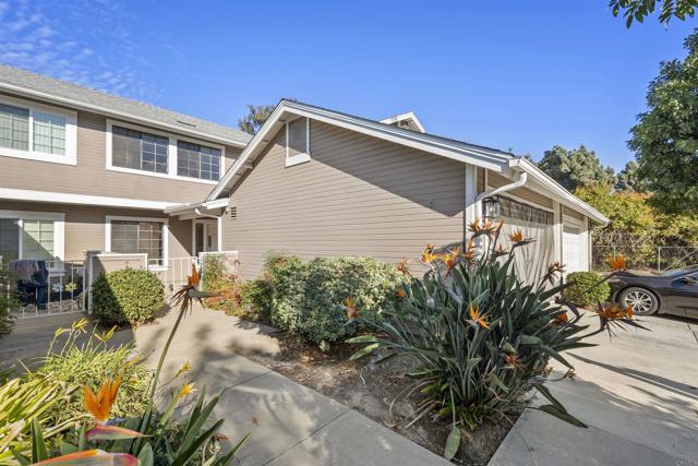 Detail Gallery Image 4 of 17 For 421 Windjammer Cir, Chula Vista,  CA 91910 - 2 Beds | 2/1 Baths