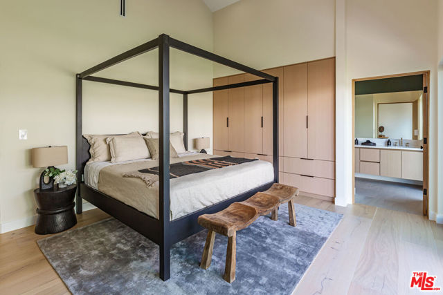 5259 Lewis Road, Agoura Hills CA: https://media.crmls.org/mediaz/d0729cc6-9f8f-44da-87f8-ae8b78671938.jpg