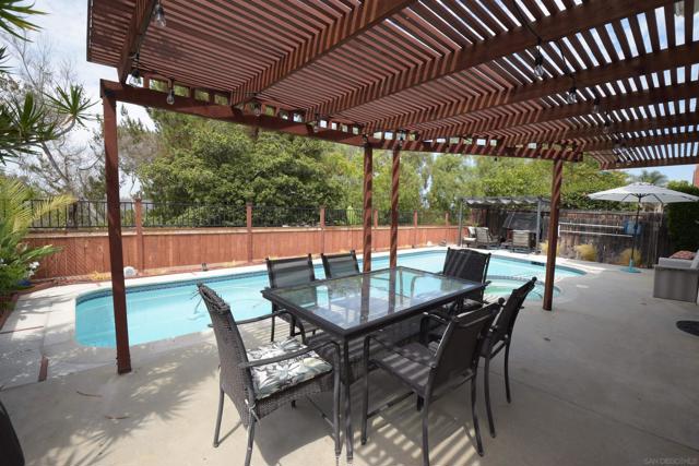 13862 DAVENPORT AVENUE, San Diego CA: https://media.crmls.org/mediaz/d072d998-ac2f-4634-87e2-2c0aa6366b84.jpg