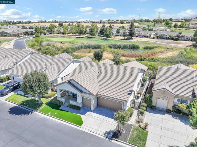 1820 Mariposa Way, Brentwood CA: https://media.crmls.org/mediaz/d0735b23-ee11-4313-aa21-d9f0a9d0cbf5.jpg