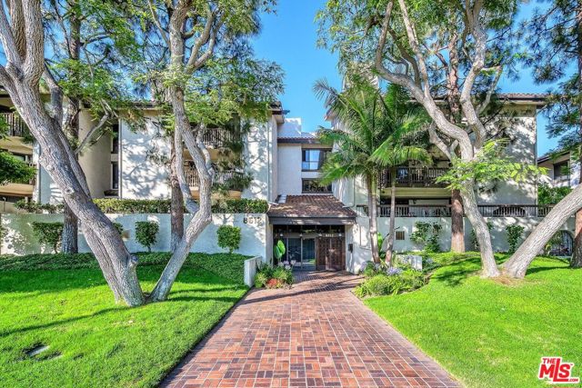 8600 Tuscany Avenue, Playa del Rey CA: https://media.crmls.org/mediaz/d073ee09-5eef-4dfd-9061-a204bf77ae8f.jpg