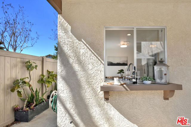 10341 Canoga Avenue, 3 photo 4