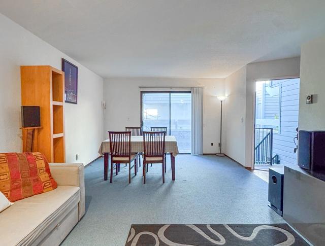 6923 Chantel Court, San Jose CA: https://media.crmls.org/mediaz/d07575f5-406e-4188-aab6-1a5b11ffeab9.jpg