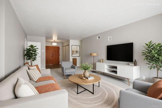 1711 Oak Hill Dr, Escondido CA: https://media.crmls.org/mediaz/d075f2a9-063c-407f-b7a6-8adc2ef583b3.jpg