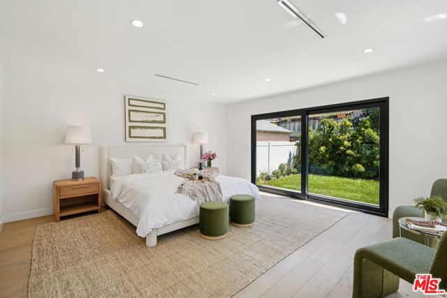 4254 Motor Avenue, Culver City CA: https://media.crmls.org/mediaz/d075fd8e-a2a3-466a-920e-9e8e2fb43753.jpg