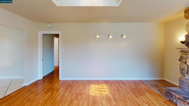 2029 Sutter Ave, San Pablo CA: https://media.crmls.org/mediaz/d076edcb-3704-43c4-9a1c-cc3d242577fa.jpg