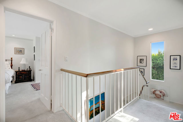 1519 Comstock Avenue, Los Angeles CA: https://media.crmls.org/mediaz/d0771254-cb65-49c2-a7b8-18610928c5e9.jpg