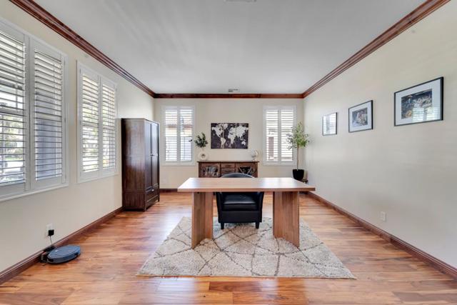2369 S Creekside Drive, Los Banos CA: https://media.crmls.org/mediaz/d0776c98-c62a-4994-a1a3-1cd848e13110.jpg