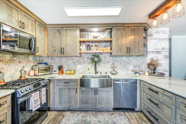 Detail Gallery Image 11 of 30 For 10212 Swanton Dr, Santee,  CA 92071 - 4 Beds | 2 Baths