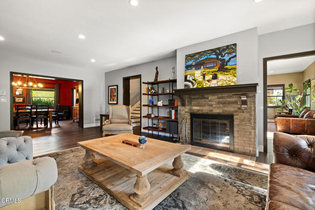 1052 New York Drive, Altadena CA: https://media.crmls.org/mediaz/d0782522-2fb3-496e-a2ba-f1f76a2e2891.jpg
