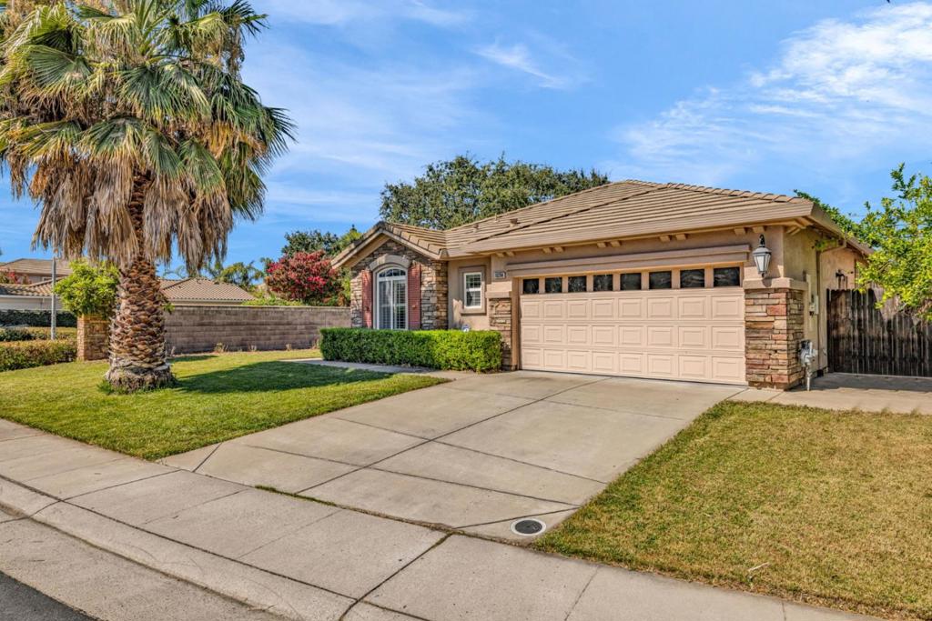 10294 Stoecker Way