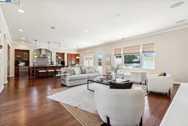 Image 1 of 47 For 2252 Britannia Dr