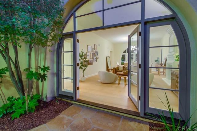 Detail Gallery Image 9 of 70 For 8308 Top O the Morning Way, San Diego,  CA 92127 - 5 Beds | 5/1 Baths