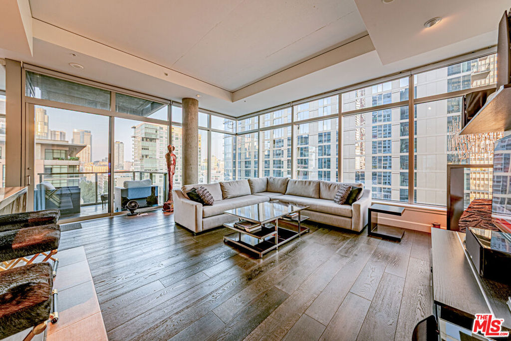 1155 S Grand Avenue #1317