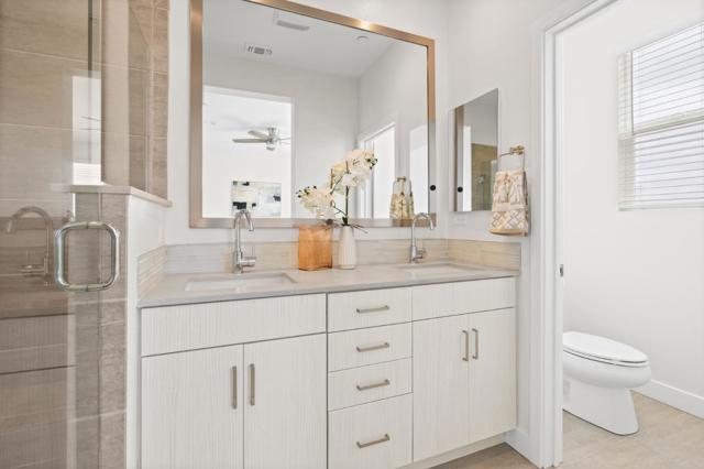 1307 Pullman Way, Oakland CA: https://media.crmls.org/mediaz/d0798b4b-b457-4092-9d72-64c8ad8573ab.jpg