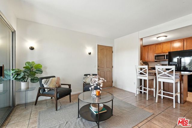 830 W Lincoln Avenue, Escondido CA: https://media.crmls.org/mediaz/d079cecb-36af-49fe-845b-e823b9b3915c.jpg