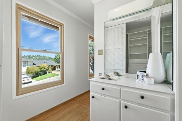 1627 El Verano Way, Belmont CA: https://media.crmls.org/mediaz/d07a760b-9cab-4405-a8b4-f59861850f12.jpg