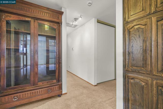 801 Laurel Ct, Rodeo CA: https://media.crmls.org/mediaz/d07aa03e-ae23-4b8d-b31b-5af0e85673d8.jpg