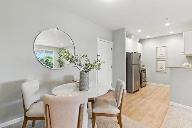 401 S Norfolk Street, San Mateo CA: https://media.crmls.org/mediaz/d07ad9ea-1c9b-4b8f-8bfd-ed1e743db193.jpg