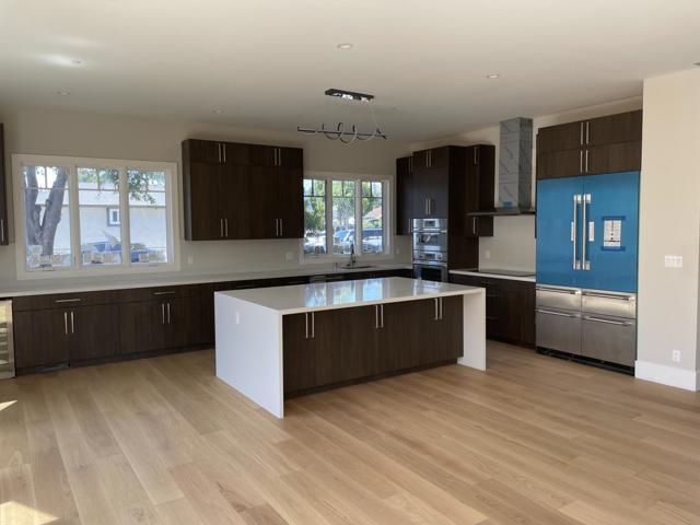 610 Stanford Avenue, Redwood City CA: https://media.crmls.org/mediaz/d07b1ca4-af02-45ca-86bb-397e8e9903dd.jpg
