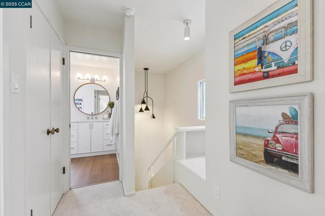243 Santa Fe Dr, Walnut Creek CA: https://media.crmls.org/mediaz/d07b2ca0-b46d-4682-855f-2cd16cb4922d.jpg