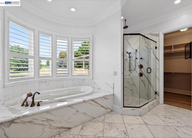 Image 13 of 60 For 920 Happy Valley Rd