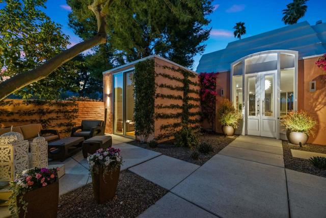 47360 Jadida Avenue, Palm Desert CA: https://media.crmls.org/mediaz/d07bcffa-2c2a-4ee9-ab54-24c3ec2bb7f2.jpg