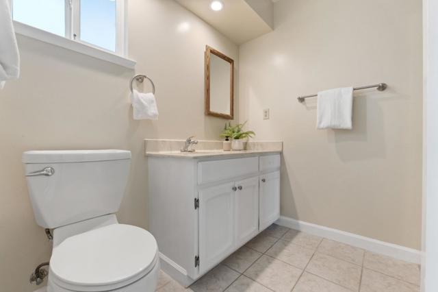 10980 New Avenue, Gilroy CA: https://media.crmls.org/mediaz/d07bea72-1fea-4f26-aa55-c17f591cd3a9.jpg