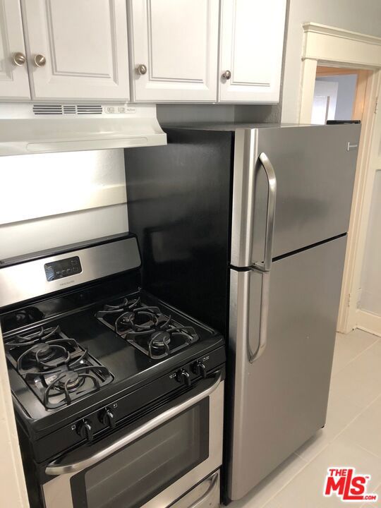 1604 La Fayette Road, Los Angeles CA: https://media.crmls.org/mediaz/d07d3f2f-62f6-4491-865c-a33bad478dd8.jpg