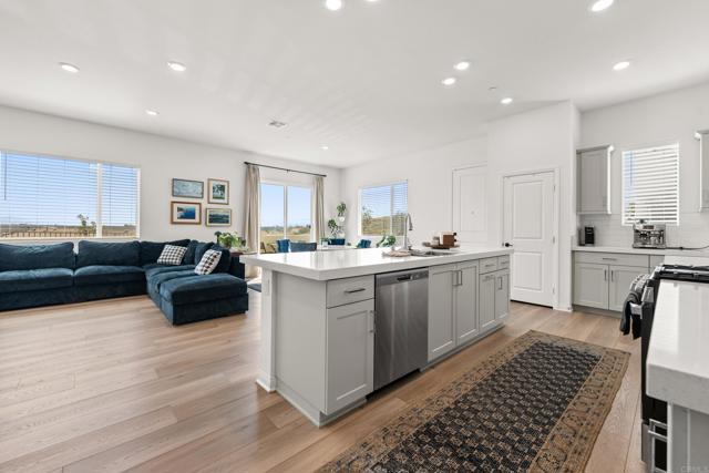 Front Image Thumbnail for CRPTP2507373