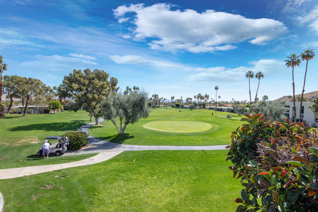 507 Desert Lakes Circle