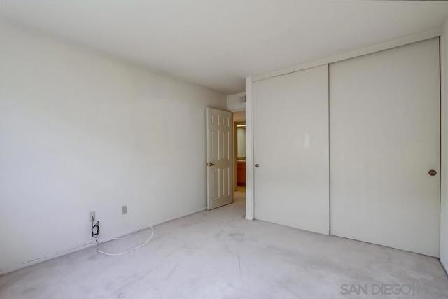 11742 Avenida Sivrita, San Diego CA: https://media.crmls.org/mediaz/d07dddc2-6bc9-4d49-9f8f-a2f35111e159.jpg