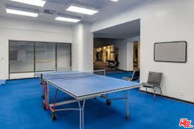 4265 Marina City Dr, Marina del Rey CA: https://media.crmls.org/mediaz/d07e7e79-12ea-462c-b762-5bc50f6c0a06.jpg