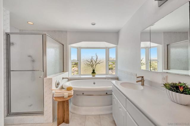 3212 Cadden Ct, San Diego CA: https://media.crmls.org/mediaz/d07f928c-b063-4006-abd4-c50c2969d936.jpg