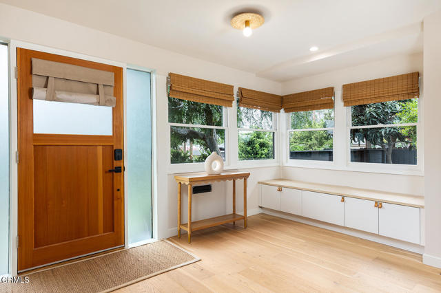 Detail Gallery Image 3 of 40 For 987 Bell St, Pasadena,  CA 91104 - 4 Beds | 5 Baths