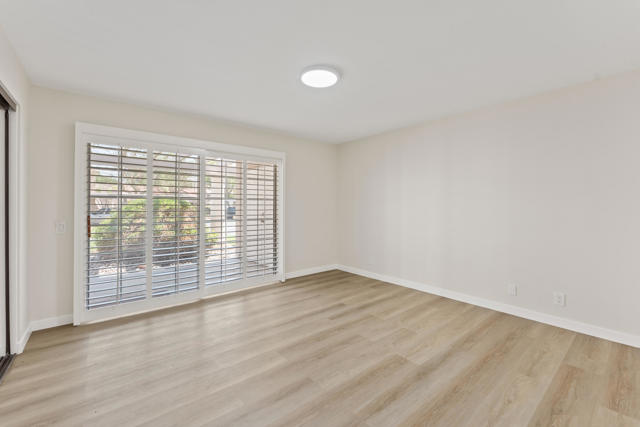 505 S Farrell Drive, Palm Springs CA: https://media.crmls.org/mediaz/d08093cf-3c44-43ad-86bc-a73a51385c1d.jpg