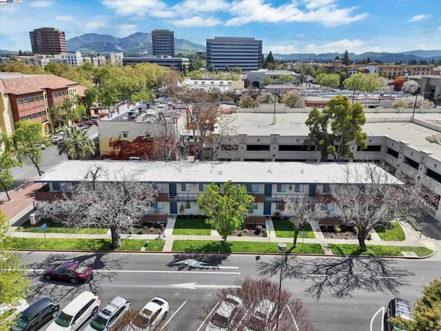 Image 4 of 16 For 2093 Mt. Diablo Street