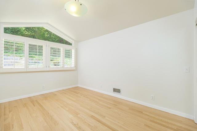 225 N Almenar Drive,  CA: https://media.crmls.org/mediaz/d082bfdd-4801-41d6-9d1c-1e2db1b50941.jpg