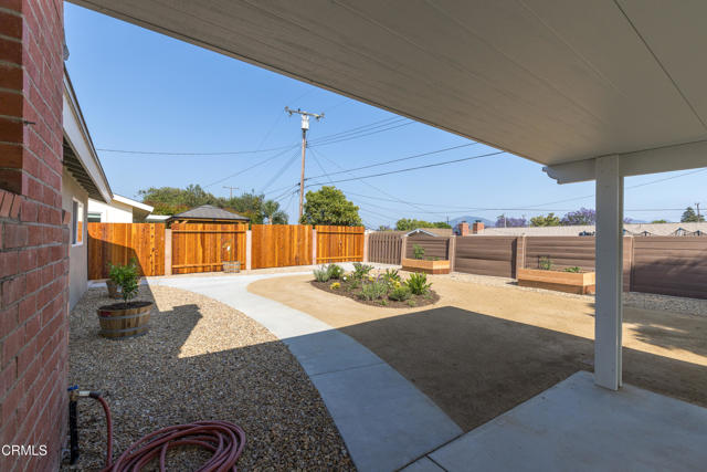 1660 Hobart Drive, Camarillo CA: https://media.crmls.org/mediaz/d0831c9f-5d40-4d6a-ab0f-300f3b8d120d.jpg