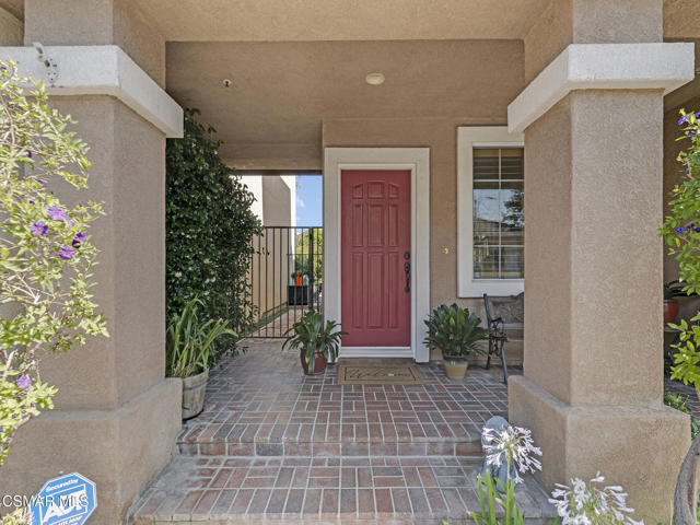 293 Springmist Lane, Simi Valley CA: https://media.crmls.org/mediaz/d0831cb1-da5e-4f0b-b6be-34ef938a8d80.jpg