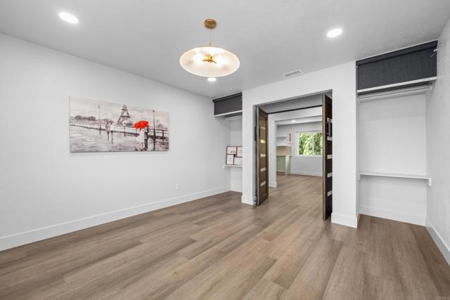 Detail Gallery Image 11 of 41 For 1026 Eucalyptus Ave, Vista,  CA 92084 - 5 Beds | 3 Baths