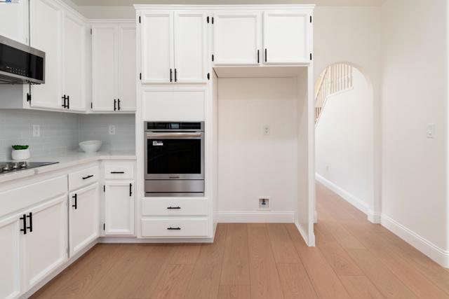 3846 Sheffield Cir, Danville CA: https://media.crmls.org/mediaz/d0849e28-de19-4093-80f4-30610ce16b9a.jpg