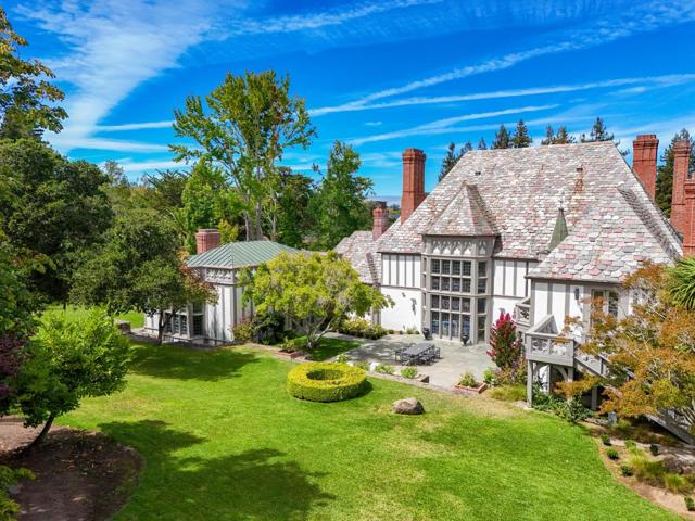 85 Fagan Drive, Hillsborough CA: https://media.crmls.org/mediaz/d084a1ac-4718-4851-af0d-9e8598d61f53.jpg