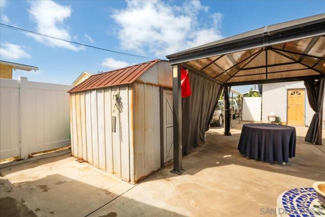 2931 Dahlia St, San Diego CA: https://media.crmls.org/mediaz/d084e830-91c1-44e7-8d0b-36cfa17faf23.jpg